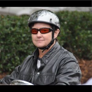 Meet your Posher, Robin